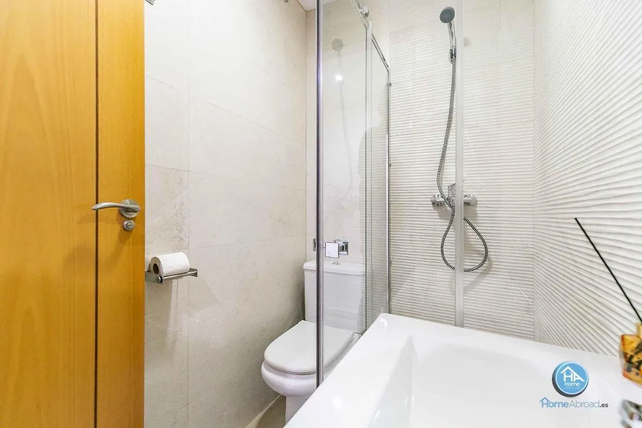 Bajo Urbano Boutique En Carlos Haya Con Terraza Y Parking Málaga Apartamento